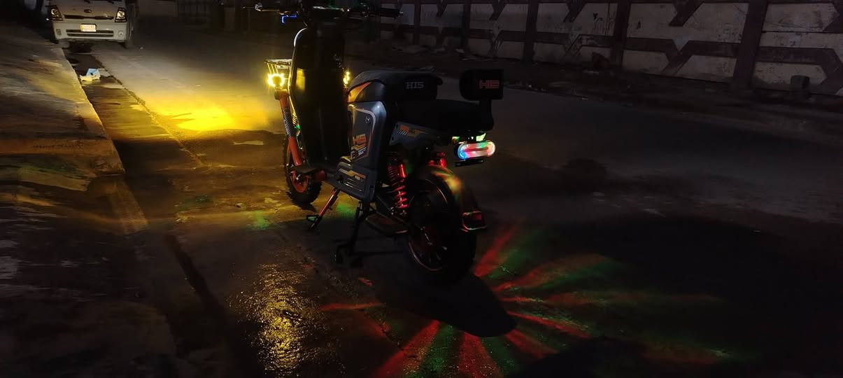 دراجه شحن للبيع اسمه R9 MAX دبل سويج وبايدرات وتشغيل كارت وبصمه وسويج لدراجه صاراله بل لشارع شهر ونص لدراجه جديده ما بيه اي نقوصات لرقم *********** سعره تواصل واتساب وبيك خير وتدلل
