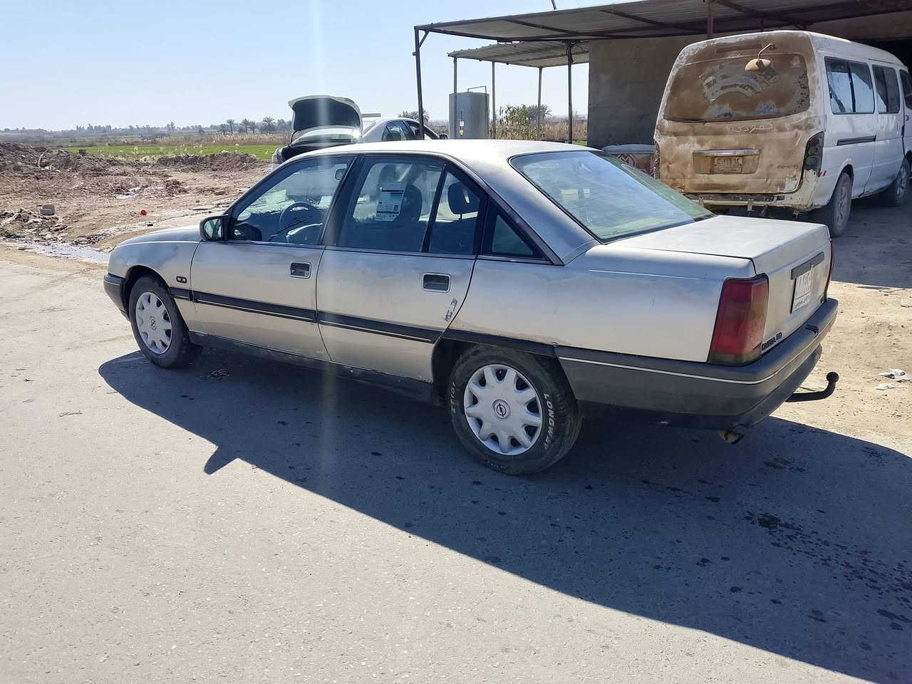 السلام عليكم للبيع اوبل اوميكا موديل 90محرك وكير صدر شرط تايرات نص الكشر بلادي وشوف العين السعر 35 وبيها مجال الاتصال على الرقم ***********
مكانك صلاح الدين تكريت العلم
