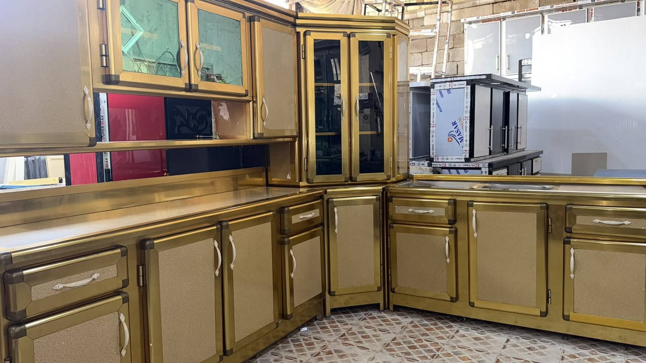 مطبخ لبيع تفصال شقل توب مبطن وجهين ٥قطع بوري تركي مكلف بل نشر ***********
