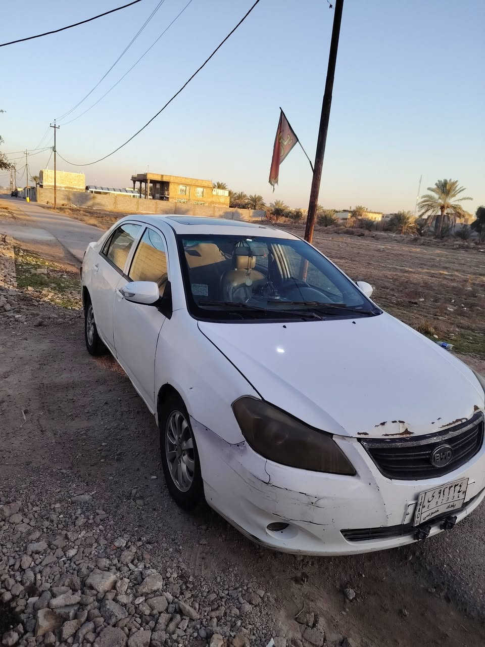 السلام عليكم
من رخصة الادمن 
للبيع 
السعر 45 بي مجال
بي واي دي جي٣  byd g3
موديل 2013
كير عادي محرك هوندا ياباني 
رقم بغداد بأسمي 

سياره مثل ما موضح بيها الدعاميه الخلفيه طايره قطعه والبنيد بي دحجات بالخشم + خياسات بسيطة 
كير مكينه خير من الله 
تبريد شغال بس منقص غاز
سياره يحتاجلها ترتيبات 

عنواني بغداد التاجي 
الرقم ***********
