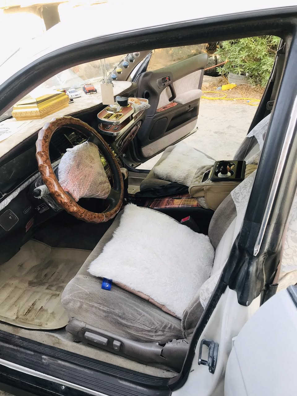 سلام عليكم بطه متصل البيع سياره بيهه كصه بس قماره  /
والباقي كفاله 
تخم تاير  حداديه خلفيه واماميه /❤️
كير محرك خير من الله سياره مال جني الياخذهه ما يذب عليهه ربع الله شاهد 
سعر المطلوب 55 وبيهه مجال حك الجيه مراوس ترهم 

(***********)
