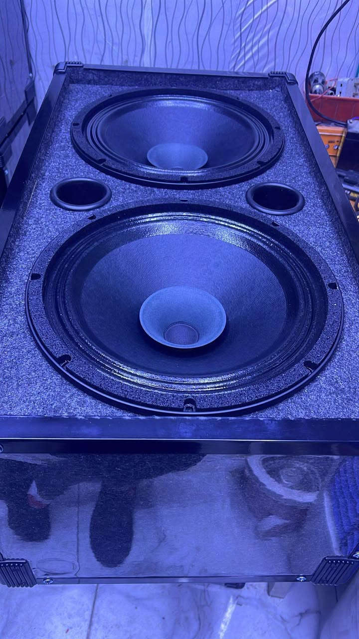 سلام عليكم خدام الحسين يتوفر سماعات إيطالي أصلي حفر مخمل ترايش أسود مستعمل 10ايام يتوفر 8زواج مجموع 16سماعه وكذالك يتوفر سماعات جاسكو 15*12زوجين وكذالك يتوفر سماعات 12*12سته أزواج ويتوفر جهاز تندر 3300مستعمل , 10ايام وكذالك يتوفرw17 زوجين مراسلات تندر حجم 2200عدد زوج


**إذا كنت صاحب هذا الإعلان وتريد حذفه لأي سبب، رجاءا أرسل رسالة إلى الدعم الفني**