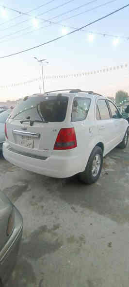 للبيع كيا سيرنتو موديل 2006  دبل اكسل وارد امريكي محرك 6 بلادي صبغ 5 قطع ابيع عام واكع على صفحه سيارا كلش زينا محرك وكير بشرط تبريد ثلج سعر 76 ومجال بصيط جدا حك جيا فقط وعليها غراما 5 اوراق تنزيل من حساب عنوان زاخو ☎️ للاستفسار *********** *********** زاخو
