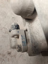 كنديسر استاركس البلادي هاذ فتحته من السياره سبب حادث ونباعت هاذ بقه من...