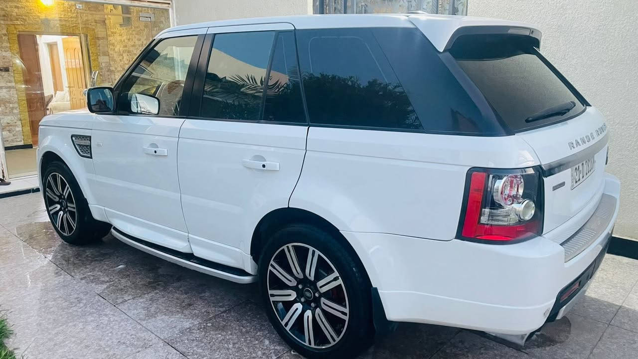 السعر ب140
رانج روفر نظيفة بمعنى الكلمة

 موديل 2012 خليجية 
فول مواصفات مكينة 8 سلندر سوبر جارج 

مكان البصرة 
***********
