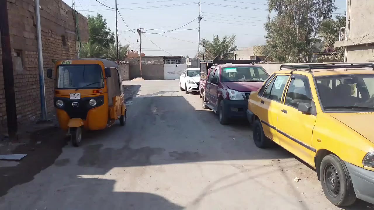 سلام عليكم بيت للبيع
بوب الشام قرية أبو عليان
مساحة 125متر زراعي 117كامل لخدمات
غرفتين نوم وصاله واستقبال وصحيات وترك 
تفاصيل داخل فديو 
والسعر بلاش 36مليون وبي مجال
تواصل مراسلة الصفحة واتساب اتصال
***********
