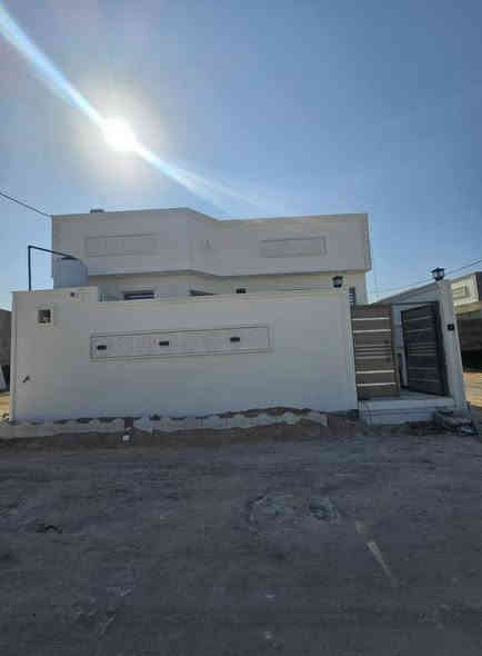 🏠 دار حديث للبيع
📐 المساحة: 150 متر
📜 طابو زراعي عراقي

يحتوي على:

غرفتين

صالة

مطبخ

دوانية

صحيات

كراج وحديقة

📍 العنوان: البصرة – أبي الخصيب – محيله
🔌 جميع الخدمات متوفرة
💰 السعر: 90 مليون وقابل للتفاوض

☎️ للاستفسار: *********** البصرة
