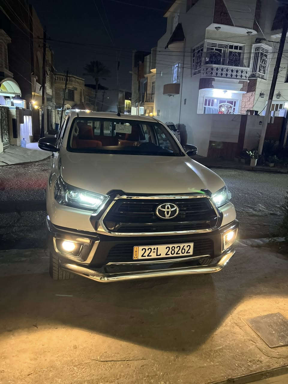 السلام عليكم بيكم هايلوكس 2025 فورويل 4سلندر بريم زيرو ماشيه الف فقط كفاله عامه من كلشي رقم اربيل تحويل او وكاله مكانها بغداد 
السعر ب 338 وبيها مجال 
رقم التليفون ***********
