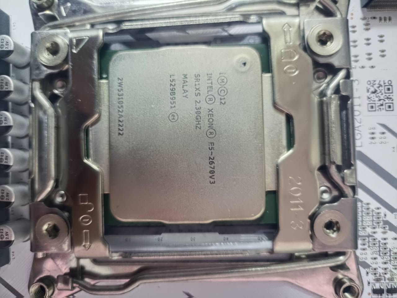 كومبو كامل 115 الف 
بورد X99_W
معالج E52670v3 
هارد 120G
رام 16G
مبرد


**إذا كنت صاحب هذا الإعلان وتريد حذفه لأي سبب، رجاءا أرسل رسالة إلى الدعم الفني**