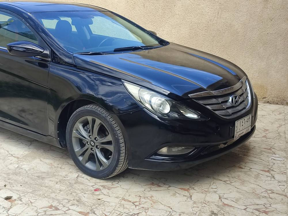 بيع مستعجل وسعر بلاش 69 ورقه
فول مواصفات 1/1
سوناته امريكي 2013
 سنويه نهايت 2027 تنتهي 
فقط بيع بدون مراس
السعر 69 ورقه وبيه مجال بسيط 
رقم ذي قار مداور ثاني يوم 
سياره ماشيه 127 mi
فتحه بصمه تحكمات 
كشنات جلد تدفئه تبريد 
محرك 2000 تيربو مكفول
گير 6 نمر محرك وگير شرط
حداديه جديده
تخم تاير جديد ويل جديد
غرفه جديده
تبريد قطعتين تبريد 
عوزه غاز نواقص بسيطه جدا 
سياره مصبوغه عام 
اكفل عيب شرعي والاصوليات  
مكان سياره ذي قارسوق لشيوخ
*********** 
*********** سوق الشيوخ, ذي قار
