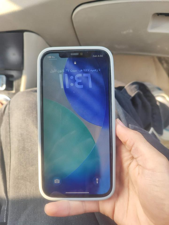 سلام عليكم.. ايفون 12برو ماكس مبدل بي بطاريه وشاشه اصليه 3خيارات وضهره مكسور وغلفته  جهاز حلو ونضيف لون بحري 

مو شراي لاتعلق سعره 350 

علق وراسلك

كوت دجيلي

***********
