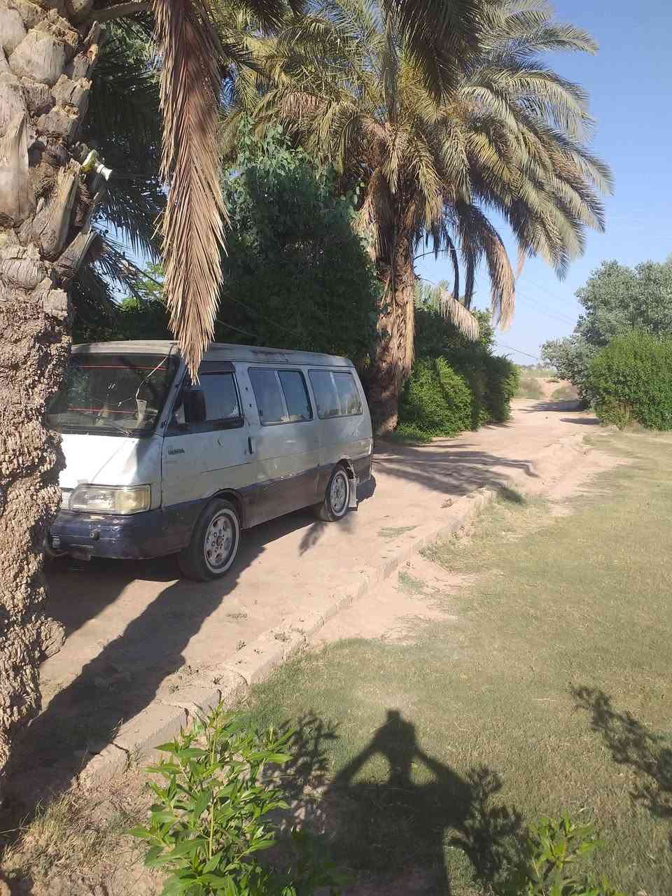 السلام عليكم كيا بستا موديل 94سنويه لل28
محرك وكير ومكينه وحداديه مكفوله شواصي ثلاثه 
مكفولات واحد معمر السعر 28 وبيها مجال 
مكان السياره بغداد الرضوانيه معمل زينيب 
رقم الهاتف ***********
