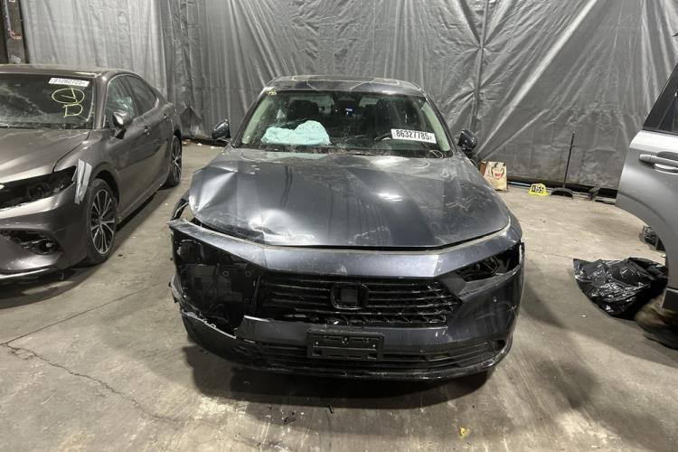 اكورد هايبرد 2024  EXL
موعد الوصول يوم 14 / 1
 الشراي يتصل مستعجل ع البيع 
السعر 155 
***********
