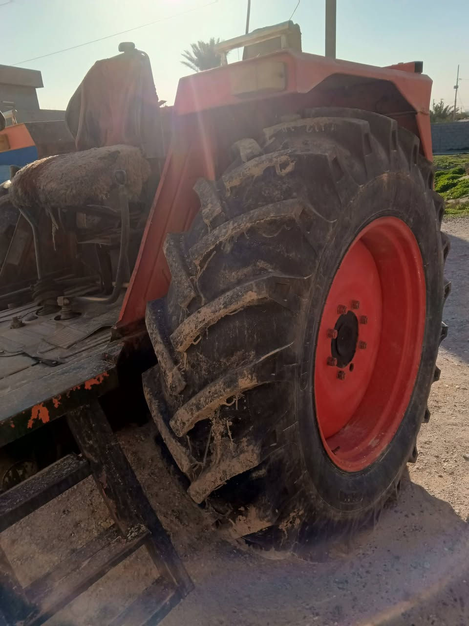 بۆ فرۆشتن
عنتر  مودیل88سوکان پاوەرە و تایەی جدیدەومەکینەی تەعمیل کراوەتەوە لۆک لۆکە بەشەرت  سەنەوی موجودە و ڕەقەمە.شوێن .هەولێر بۆپەیوەندی 

*********** مشتری نی تیل مەکە تکایە.....
