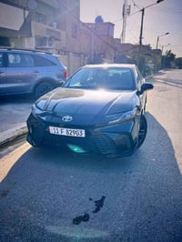 من رخصة الأدمن سياره للبيع كامري هايبرد موديل ٢٥ وارد أمريكي الفئه SE ...