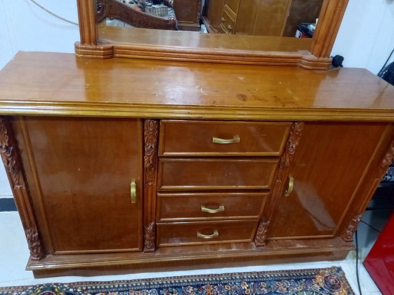 غرفه للبيع شغل عراقي ثقيل
السعر 750
***********
