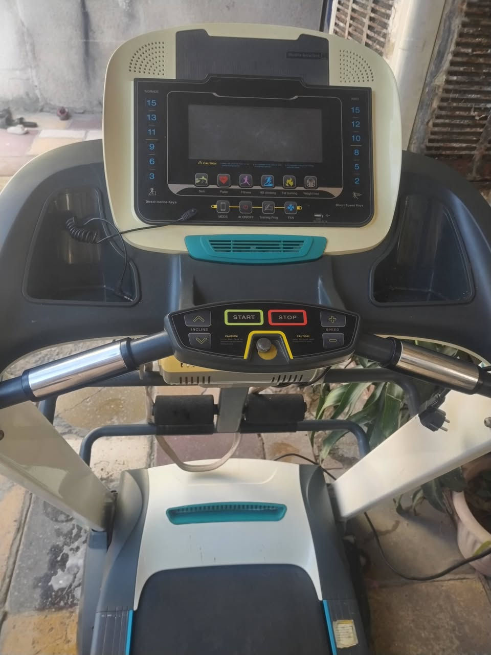 السلام عليكم جهاز جري نضيف
السعر ٣٥٠ الف

العنوان بغداد حي الإعلام ***********
