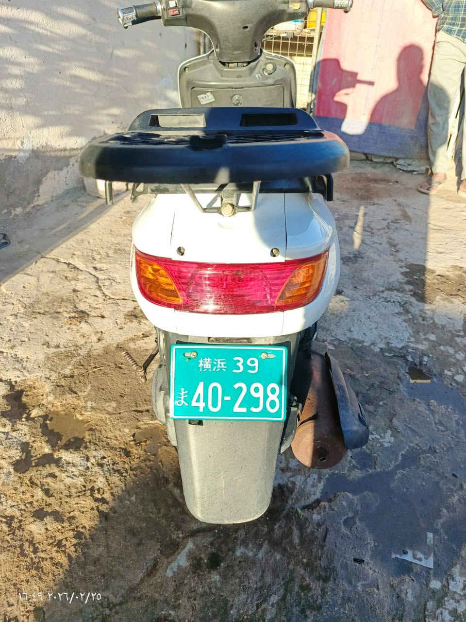 سلام عليكم دراجه فراشه للبيع كفاله عامه مكينه ما مفتوحه هاذه رقمي ***********
