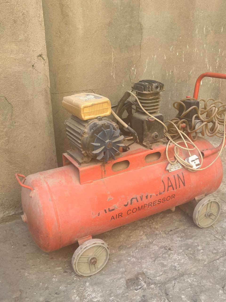 للبيع 350 وبيهن مجال


**إذا كنت صاحب هذا الإعلان وتريد حذفه لأي سبب، رجاءا أرسل رسالة إلى الدعم الفني**