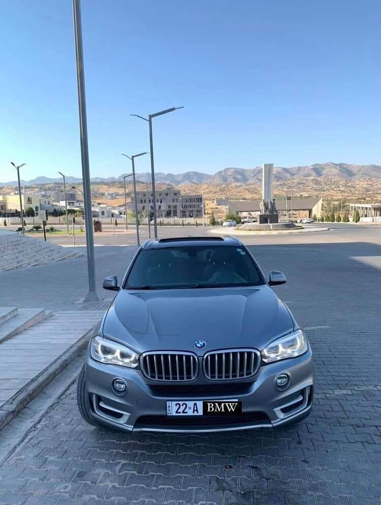 ‏bmw X5 2017
رقم أربيل مميز تحويل فوري 
محرك 6 سلندر(n55( مع كير 8  نمر) 
الكير والمحرك والصدر مكفولات.
اللون سلفر غير محدد
5 راكب
داخل جلد أسود
مقاعد كهربائية+ تدفئة بالمقاعد +تدفئة بالمقود 
 السفر فتحة سلايت وبانوراما 
صندوق كهرباء 
لايت زنون داينمك (يتحرك مع حركة المقود) 
يمكن التحدث مع السيارة لتفعيل بعض الخواص
مرايا كهرباء عاكسة للضوء + شفط
شاشة تاب كبيرة لمس+ dvd+phone +usb ذاكرة داخلية لخزن الملفات
اضاءة الدشبول ٧ الوان 
حساس قياس اطارات 
فحص مستوى زيت المحرك الكتروني
سايد بريك بصمة + اوتوهولد 
كاميرا ذكية + حساسات امام وخلف
داتا شو
ماسحات اوتو 
نظام صوت harman/kardon 
ماوس للتحكم بجميع وظائف السيارة
وضعيات قيادة متعددة
اطارات حجم 20 مع تخم تاير جديد
تبريد امامي خلفي ممتاز
السيارة نظيفة وجاهزة 
وارد امريكي حادث بسيط موضح بالصور
باب السائق فقط مصبوغ بدون دواخل 
السعر 260 بي مجال بسيط 
بيع او مراوس بموديل أعلى 
مكان السيارة حاليا الفلوجة 
للاستفسار يرجى الاتصال على 
***********
***********
ملاحظة 
السيارة بالكامل مغلفة bbn لون السيارة مت طافي ضمان 10 سنوات ..
