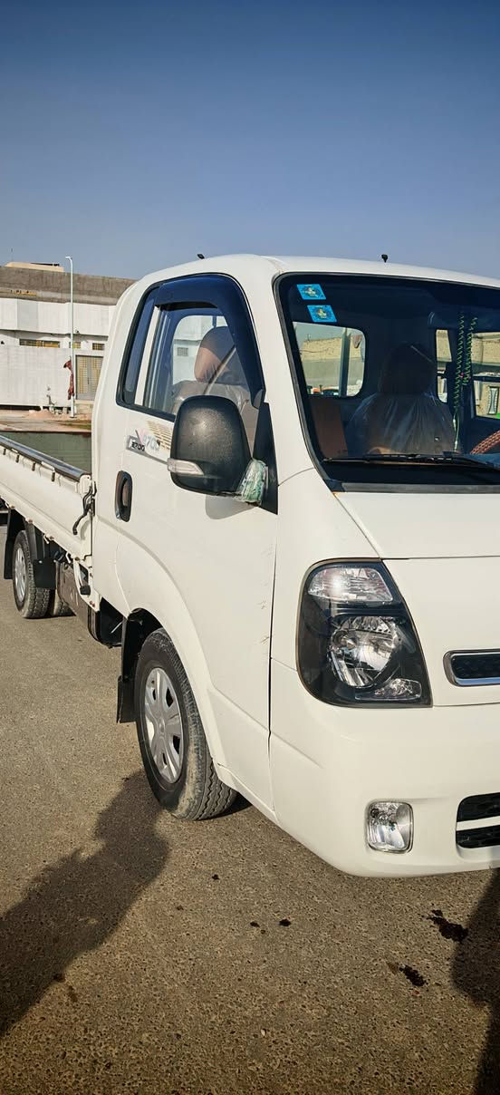 سلام عليكم كيا بنكو مديل 2018 محرك 2700 مكينه كير جديده تبريد تدفىه حداده جديده تخم تاير جديد توني شاده مكفوله من الضربه والعيب الشرعي سياره باسمي توني محولها باسمي قبل سبوع
سعرها 120 
***********
