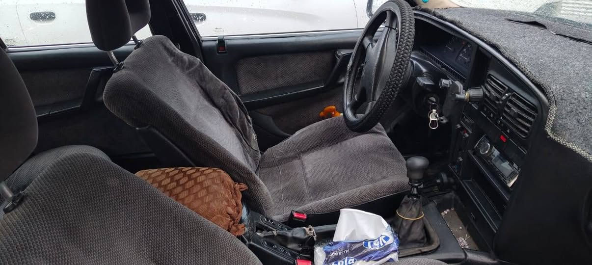 سلام عليكم اوبل أوميكا حجم 20 موديل 91 الون اسود محرك مال كصه شادو جديد 4جوم كهربائي  مرايات كهربائي  تبريد بيها  يعوزو قاز رقم ألماني شرط التحويل العنوان سميل. السعر ٣٦ وبيها مجال ويرهم معارض بفكترأ 18 ***********     ***********
