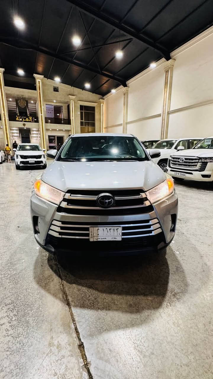 تويوتا هايلاندر للبيع - ٢٠١٧

• نوع السيارة: تويوتا هايلاندر (Toyota Highlander)

• الموديل: 2017

• الفئة: LE

• المحرك: 6 سلندر

رادار 

تبريد مركزى 

شاشه كبير 

تحكمات ستيرن 

 دبل اكسل

رقم صاحب سيارة ***********
