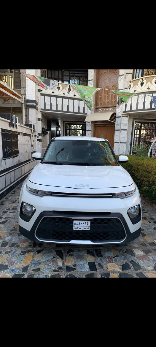 سلام عليكم من رخصت الاادمن كيا صول للبيع موديل ٢٠٢٢ السياره حلوة وجديدة بيه فقط باب حساسات كامره السعر ١٦٥ موبايل ***********
