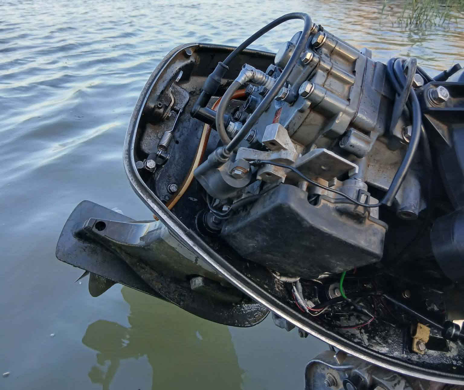 سلام وعليكم مكينه مارنر اربيعن 40 المحرك مبدل بي بس البوربرنك الفوك والكير بس الجبنه  مال البروانه مكاني ابو الخصيب محيله الصكاروه ***********
