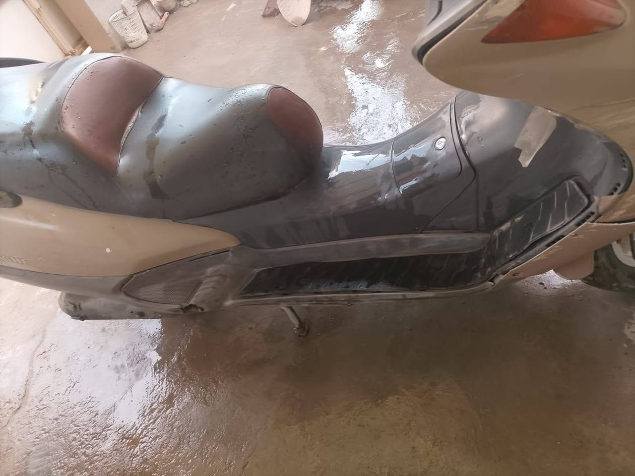 السلام عليكم اخوتي الاعزاز عندي هاي الدراجه للبيع مكينه كايمه عارضه ب ٤٥٠ وبيه مجال مكان الدراجه مقابيل بوب الشام يم القوس


**إذا كنت صاحب هذا الإعلان وتريد حذفه لأي سبب، رجاءا أرسل رسالة إلى الدعم الفني**