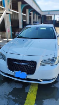 كرايسلر 300 • ٢٠١٦ • رقم بصره