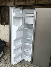 ثلاجة و مجدة سامسونج  السعر 200الزعفرانية دور الصحة الأولى للتواصل 077...