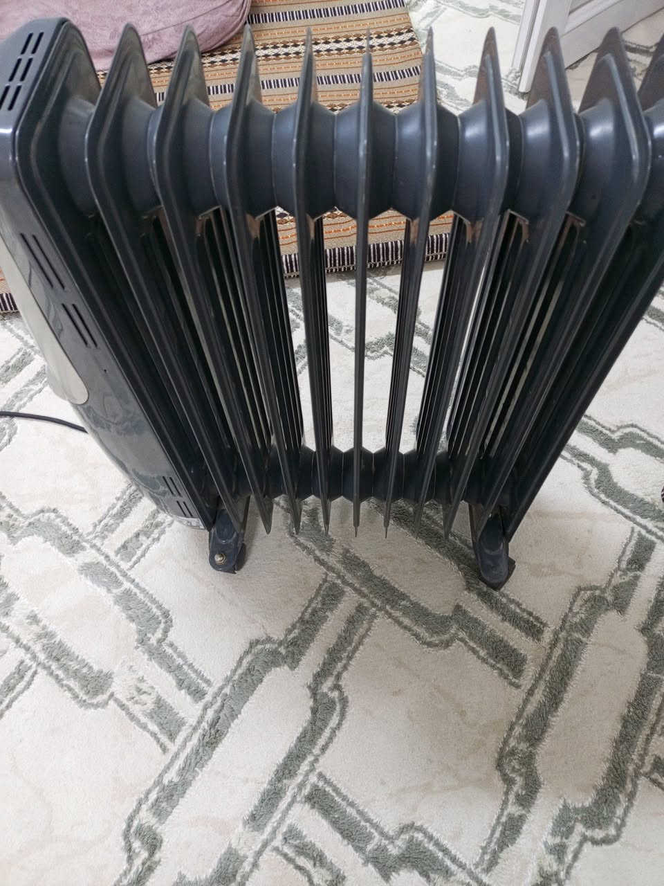 للبيع حماية ملابس زيتية 
شرط الشغل والنظافة 
35الف بيها مجال للشراية 
***********واتس
***********فقط واتس
