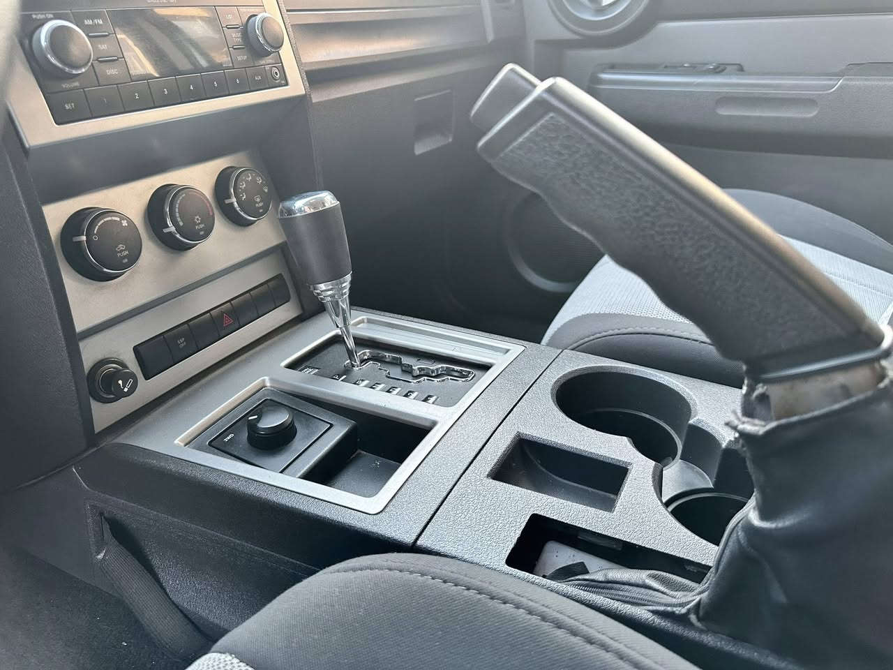 للبيع

دوج نيترو  2008 كلين جديييدة

لون رصاصي

سويچ سنتر

موديل 2008 

محرك 3700 

كير محرك وصدر جديييدات تخبل السيارة 

ماشية 80 الف 

للاستفسار الاتصال على 

***********

***********
