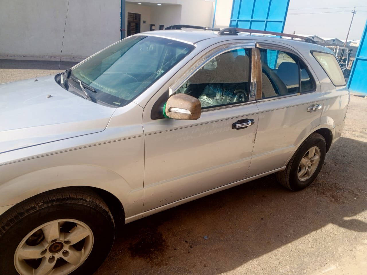 سورنتو 2007 وارد أمريكي 🇺🇸 محرك 3800 6سلندر بيهه ضربه من امريكه بسيطه  وبيها ضربه ثانيه هم بسيطه مبينه بصوره معجنا رقم ديالى تحويل ثاني يوم سياره نضيفه كير ومحرك مكفولة *********** سعر 84وبيها مجال
