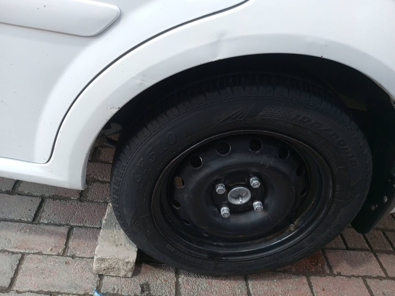 السلام عليكم تخم تاير جديد حجم 195/60/15 مراوس اريد خط ابيض مكاني بغداد حي النصر


**إذا كنت صاحب هذا الإعلان وتريد حذفه لأي سبب، رجاءا أرسل رسالة إلى الدعم الفني**