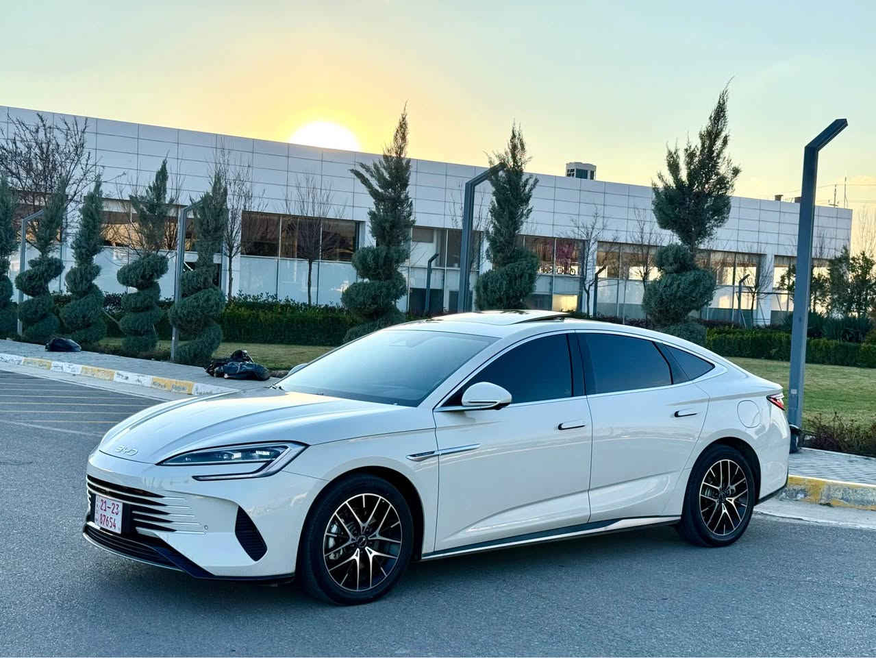 BYD SEAL 7 2024 
***********
***********
بی وا دی سیل ٧ قاپات مواسفات 2024
بۆیاخ و ساردی نیە سەیارەکە ٩ هەزار ڕۆیشتوە 
گێر و مەکینە و کارەبای و پاتری بە شەرت 
مواسفاتی 
پانۆرما ، کامێری دواوە ، کامێرەی ٣٦٠ ، ڕاگری نیشێوی، حەساس ، بەسمە، ڕگری مەچەک ، دیاریکردنی خێرای، هەستەوەری باران، شاشە گەورە ، ئاوینە ڕاداری ٣٦٠ ، سیستمی کلیلی زیرەک ، شەغال ، کامل کوشن کارەبای ، قوفل دەرگا ، ڕوناکی ناو دەرەوە ، ئەپل کار پلی ، بارگاویکەرەوەی پاتری ، ئەندرۆید ئۆتۆ ، سەیارەکە پیش و دواوە ڕادەر ، هەستەورەی تایە ، قوفلی سەلامتی مندال ، سیستەمی دەنگی دایناودیۆ ،. سوکان کارەبی ،. پاکرەوەی هەوا ناو سەیارەکە ،. Abs
نرخی ٢٢٥ مەعمەلی کەم السليمانية, العراق
