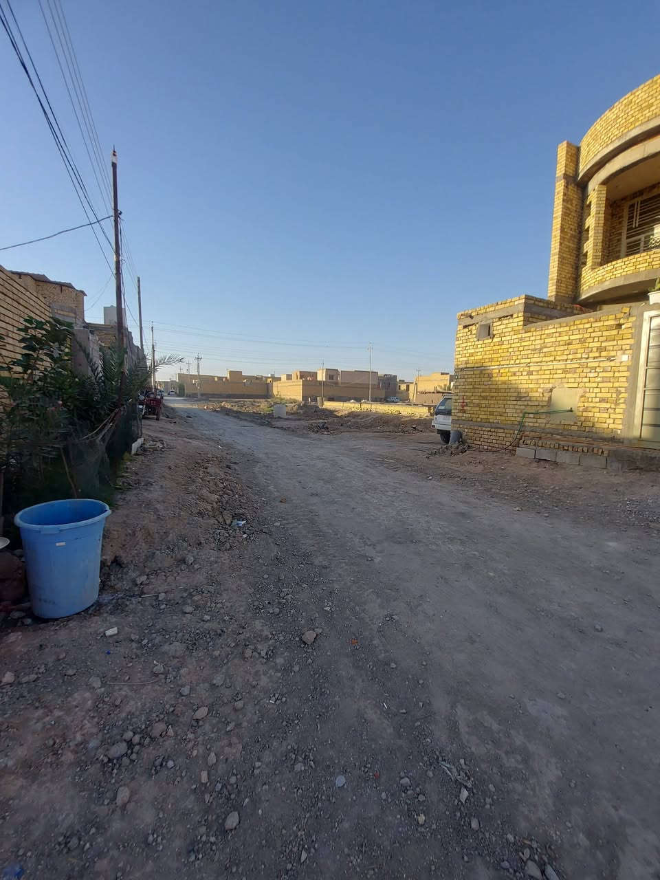 بيت للبيع طابقين الشموع شارع 30
المساحه 200.    الوجه ٧ ونص     ونزاله  ٢٨
اربع غرف  وصالتين 
للاستفسار اكثر الاتصال ***********
