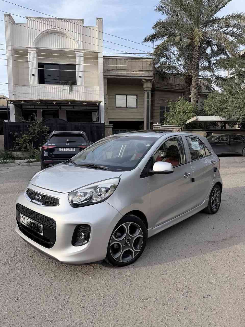 بسم الله توكلنا على الله
كيا بيكانتو gt line اصدار خاص خليجي فووول مواصفات 1/1
ماشيه قليل فقط 36 الف كيلو
مواصفات( بصمه، فتحه، شاشه، داخل احمر مطعم بجلد بلادي، مري شفط، ويل كب رياضي بلادي، لايتات عدسات ، بك لايت عدسات ولد، تحكمات استيرن، كت لحايا رياضي من شركه، حساسات خلفيه بلاديه،)
سياره جديده وناعمه ونشطه واحله من صور
مكينه ٤ اسلندر 1400 بلاديه 
موديل 2016
ملاحضات سياره( قطعتين صبغ نفسه بدون تبديل جاملغ وباب )
سياره رقم وهزه جدد
مكانه بغداد الكرخ
مهندس عبدالله
***********
