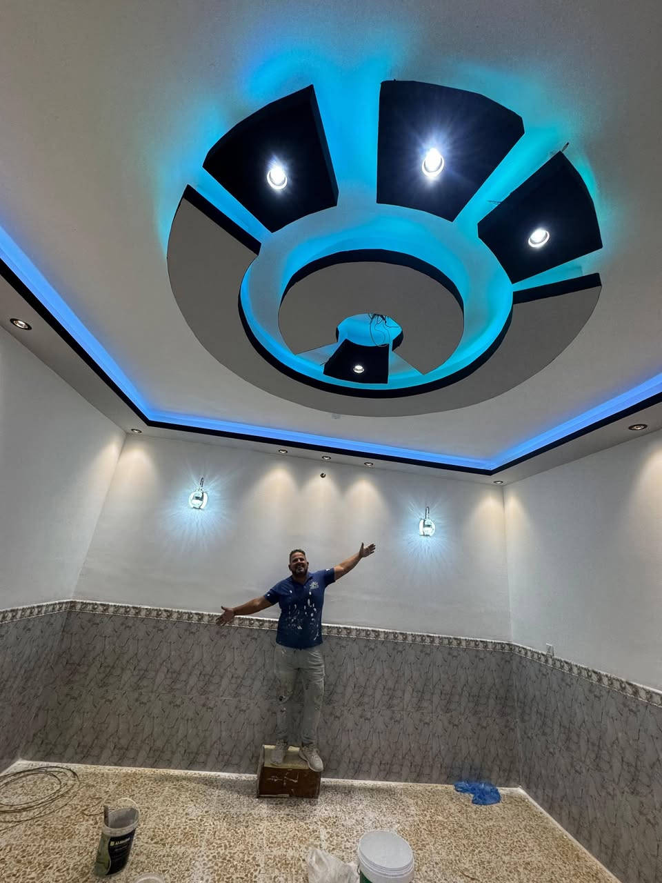 ياالله
عمل كافه الاصباغ ولديكورات الداخليه ولخارجيه 

سيراميك+ارضيات.واجهات ترميم اصطح 

عمل داخل وخارج بغداد 

عمل بغداد وجميع المناطق 

*********** واتساب ***********
