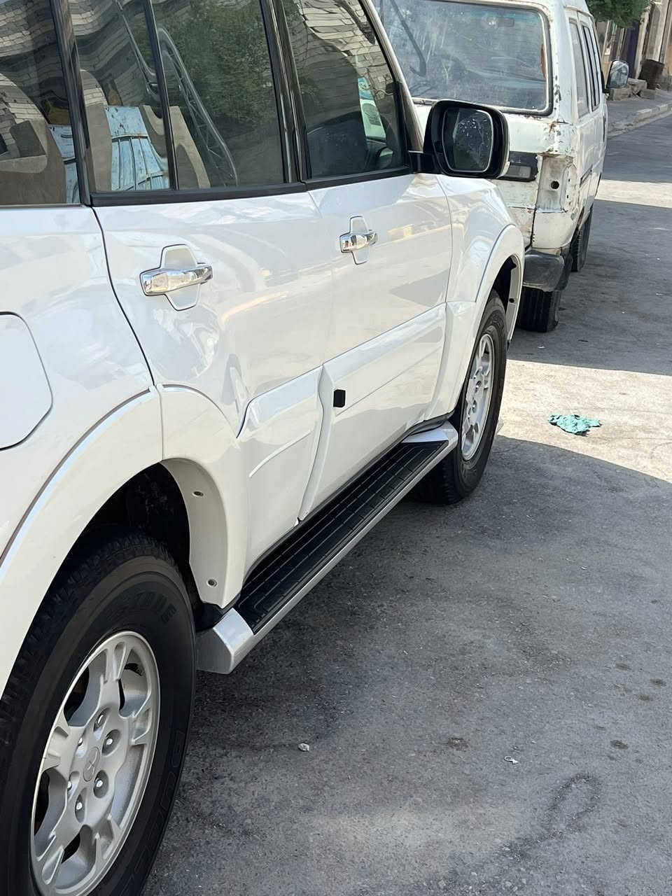 سلام عليكم باجيرو مديل 2007رقم بغداد بسمي مكفوله كفاله عامه سياره جديده ما متعوبه  مال جناي سعر 145وبيه مجال ستفسار خاص 
عنوان. البصره


**إذا كنت صاحب هذا الإعلان وتريد حذفه لأي سبب، رجاءا أرسل رسالة إلى الدعم الفني**