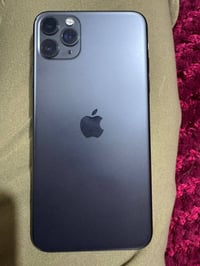 آيفون ١١ برو ماكس • ٢٥٦ • بطارية ١٠٠٪