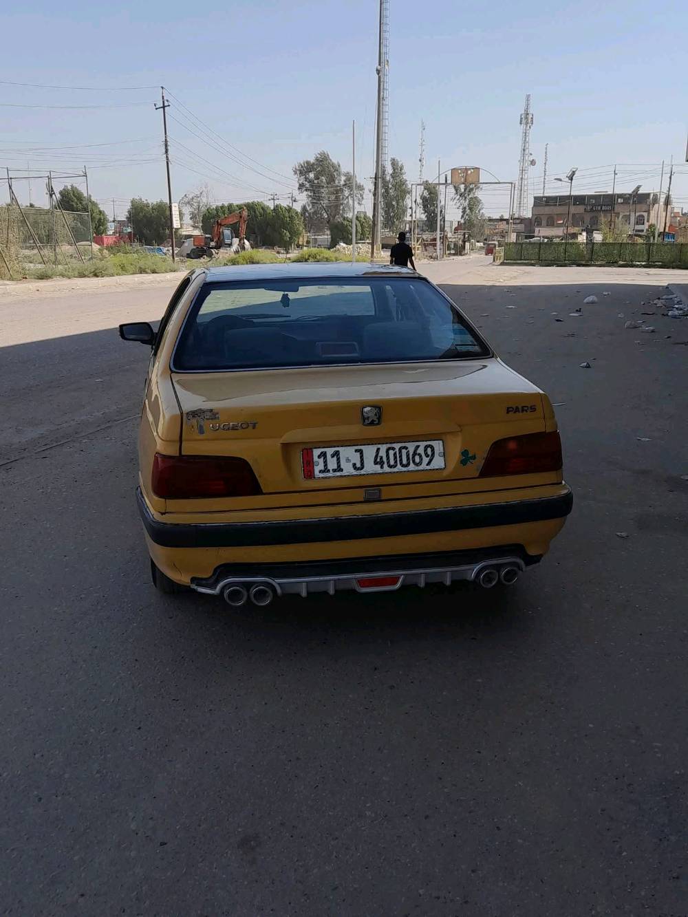 السلام عليكم اخوان بيجو بارص موديل 15 رقم بغداد انكليزي مصفره هيئه وغرامات  بيها جاملغ امامي مبدل والخلفي معجون وصبغ فقط مكينه وكير خير من الله تبريد ثلج مكاني بغداد السعر 33 وبيها مجال بسيط رقم ***********