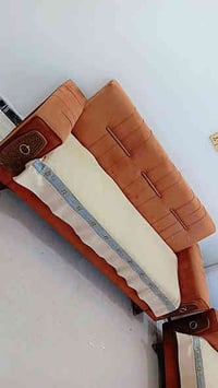 قنفات للبيع عشر مقاعد وطبلات ٣٠٠ الف استفسار ٠٧٨٣٠٣٧٤١٠٣