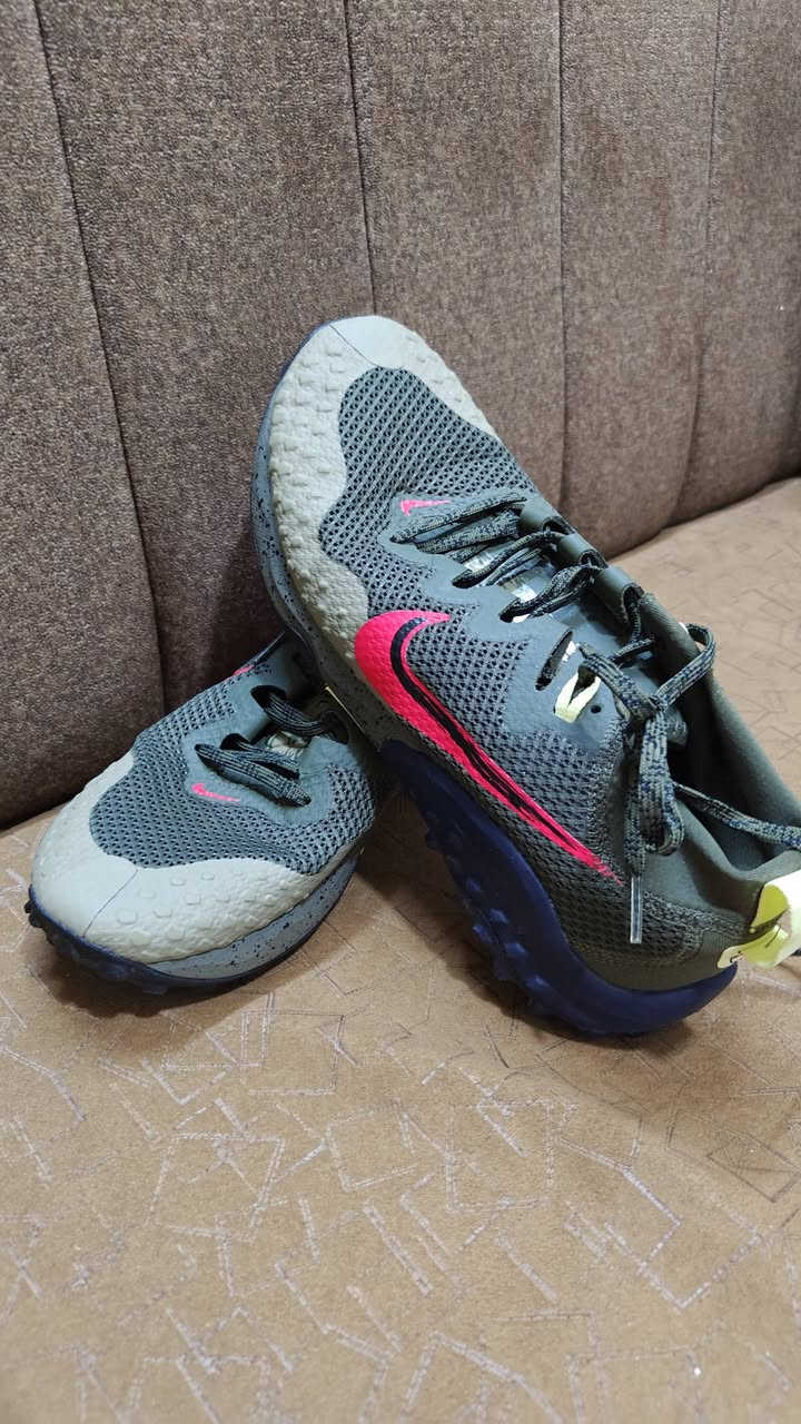 عشاق الأناقة والرياضة! 🔥👟
متوفر أحذية "نايكي" (Nike) أصلية، قياس 43، صناعة فيتنامية بجودة ممتازة. راحة تامة وشكل مميز.
​💰 السعر: 15 ألف للزوج الواحد، أو 25 ألف للزوجين.
​للطلب والاستفسار يرجى مراسلتنا على الخاص. 📩
​#نايكي #Nike #أحذية_رياضية #بيع #قياس
***********
