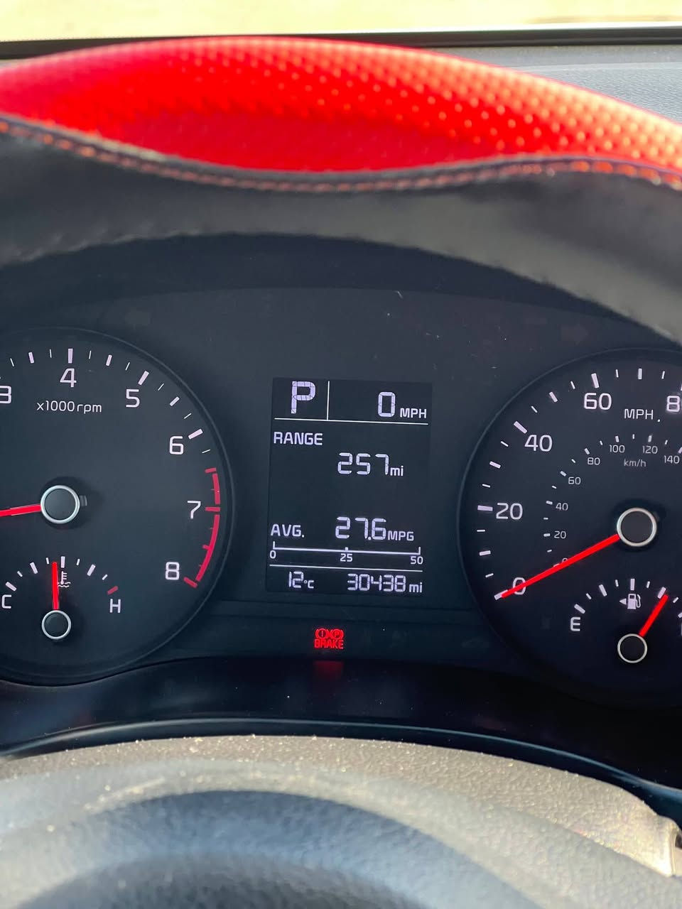 السلام عليكم
كيا ريو 2022 وارد امريكي للبيع فقط
مواصفاتها 
📍شاشة 
📍كامرة 
📍تحكمات ستيرن جهتين 
📍مثبت سرعة 
📍ضايفيلها بصمة و تشغيل عن بعد و دخول ذكي 
📍وضع Sport 
📍مانع انزلاق 
طخم تايرات جديد 
سنوية بأسم الشرعي تحويل ثاني يوم 
حادثها بابين صبغ بدون ايرباك جميع الايرباكات سليمة 
سيارة جديدة و ما مامتعوبة مال بيت 
ماشية 30 الف 
السعر 140 وبيها مجال مكانها الموصل
الاستفسار 
***********
