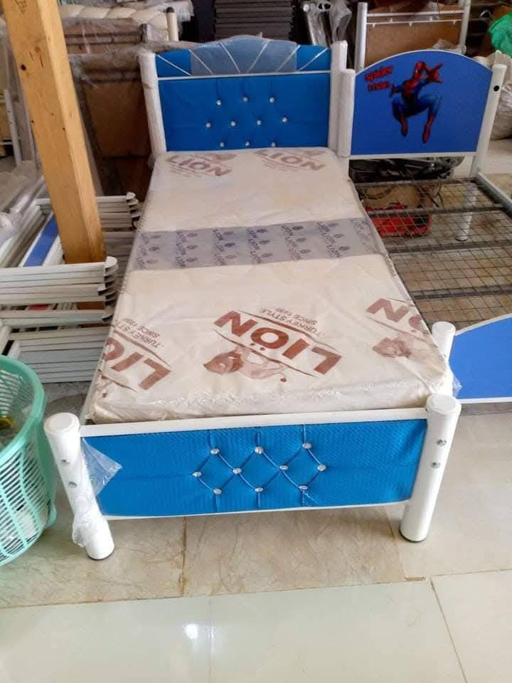 جرابي نفر واحد حديد قويه جدا 
درجة اولى دوشمه جلد قياس 190 ب 90  صبغ حراري منام 7جسور تتحمل وزن ثقيل كل هذا بسعر الجملة وبلاش 
ب ٦٥ الف توصيل داخل كربلاء فقط توصيل 10 داخل كربلاء 
توجد خدمة توصيل للحجز مرسلة الصفحة أو عل واتساب ***********
