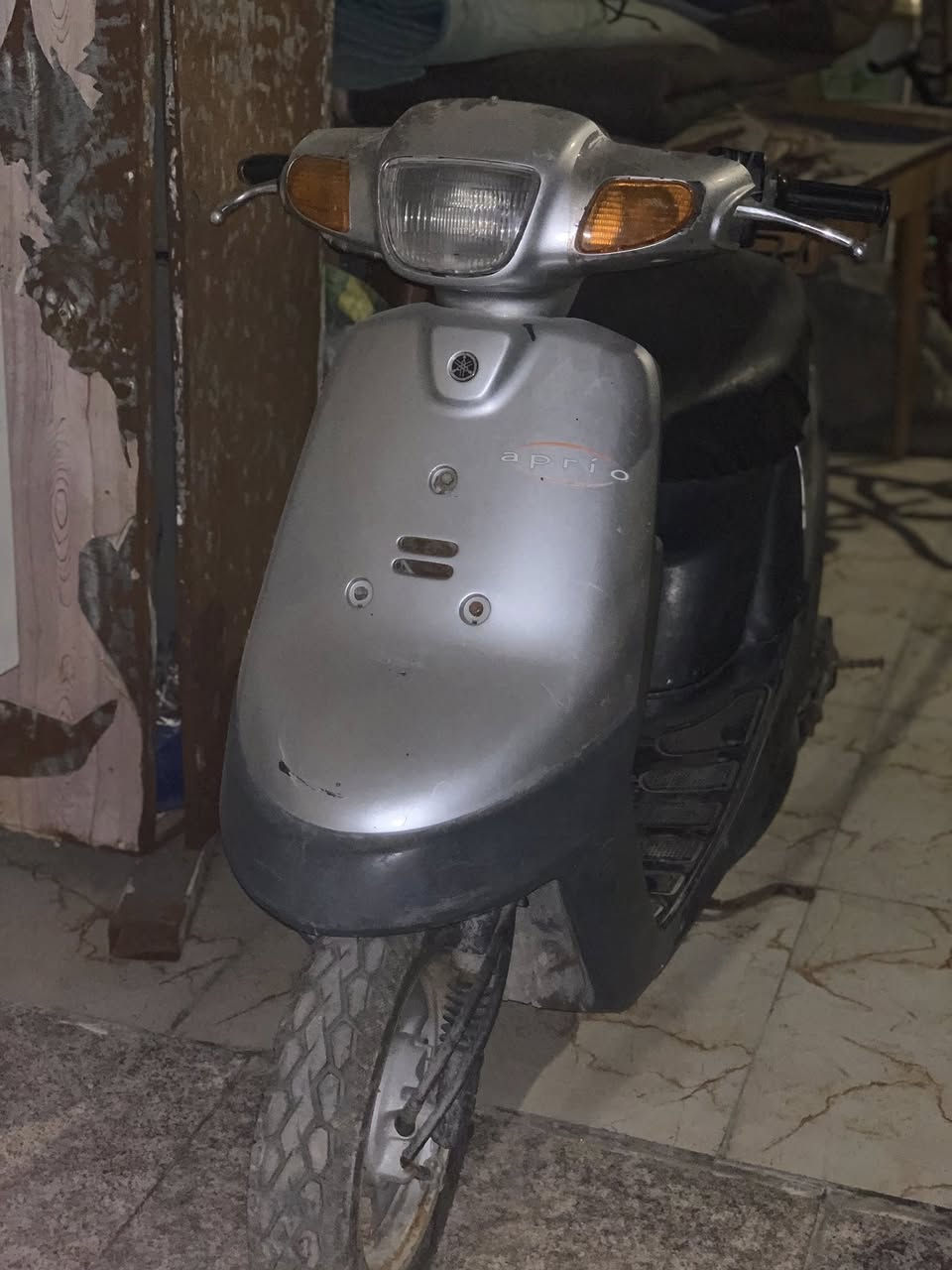 دراجه منغولي ٦٠دراجه بلاديه بس يحتاجلها بنزات وباتري شغاله كهربائيات سعر 250وبيها مجال رقم ***********
