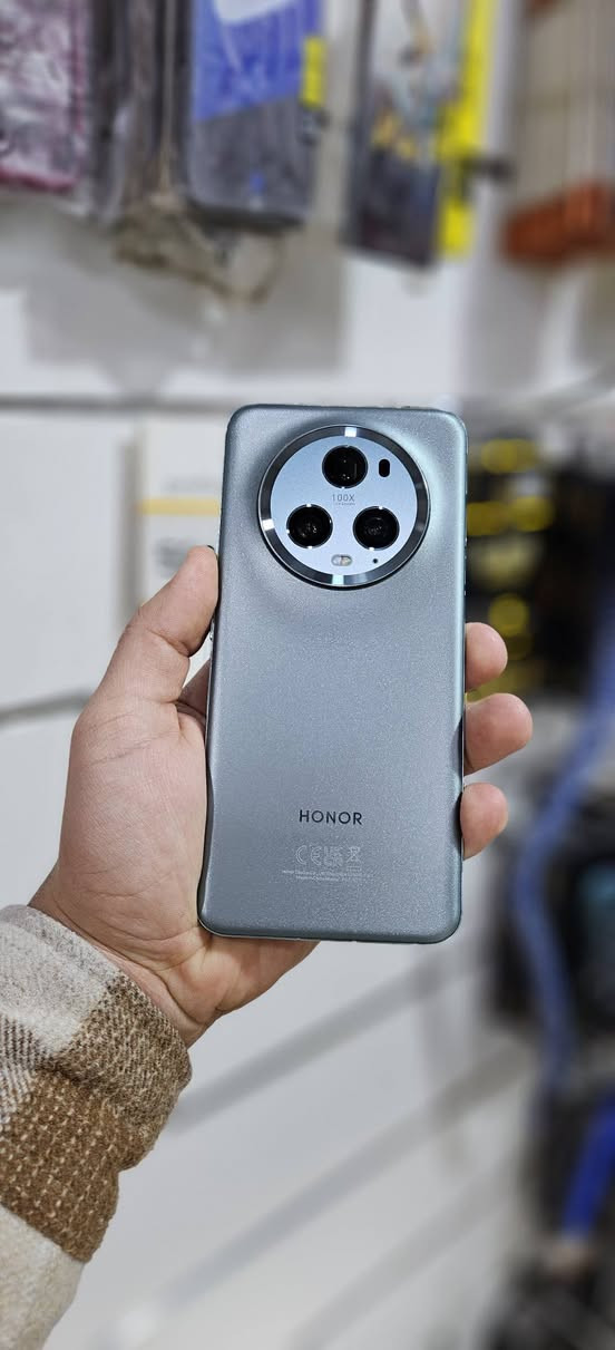 Honor Magic 5 pro
هونر مجك 5 برو
ذاكره 512
رام 12 +8
نظافه 💯 مكفول من الشخط
معالج snap dragon Gen 2

الكامره والتصوير مالته شي خرافي
وبالألعاب كلش قوي

 120 هترز
يدعم 120 فريم بالبوبجي
جهاز كامل مكمل من كل النواحي

السعر 575
بابل سوك الحله شارع المكتبات
مكتب الماسه للموبايل
متوفر بيع وشراء ومراوس
متوفر توصيل محافظات

***********
***********
