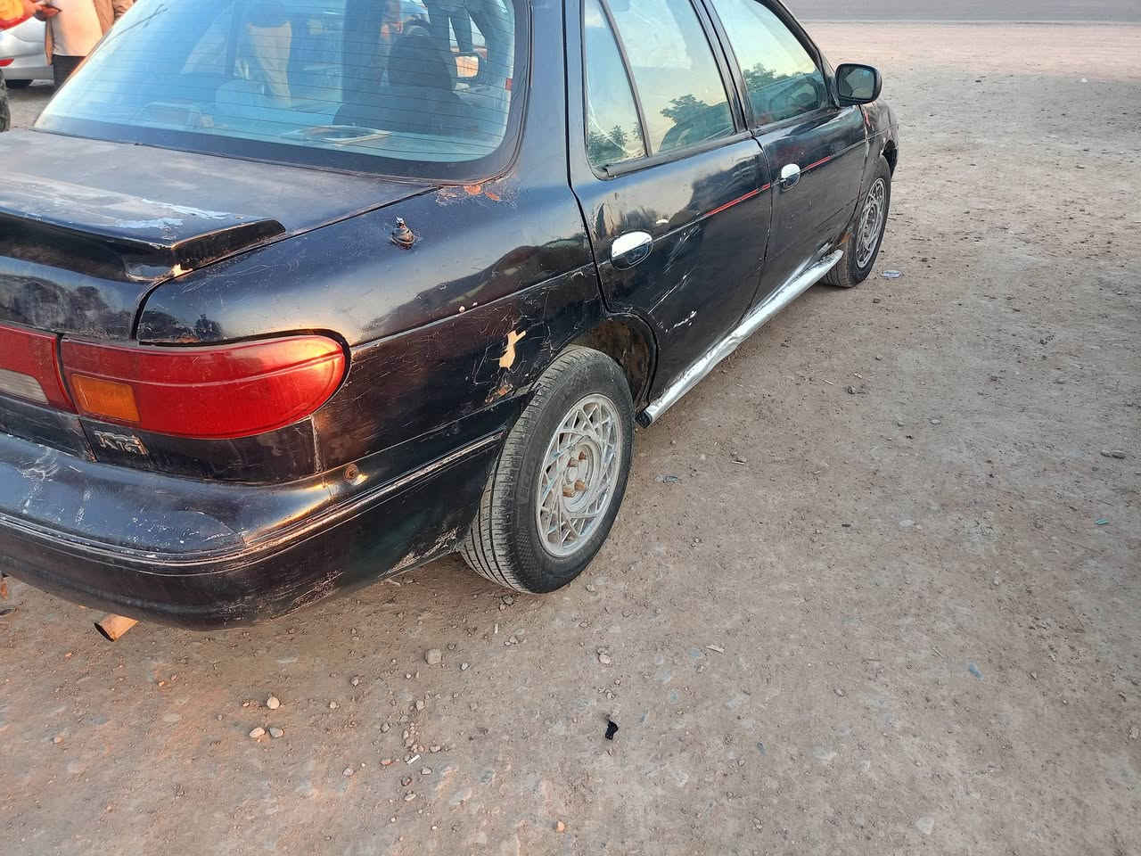 سلام عليكم كيا سيفيا للبيع موديل 93 السعر 16 ورقة رقم ديالى حاءز ثالث العنوان واسط العزيزية الاتصال ع رقم الهاتف ***********
